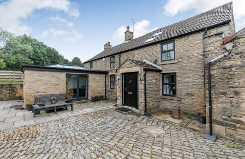 Padfield House | Experience Elegance at Carr House Farm - Rated 9.7/10