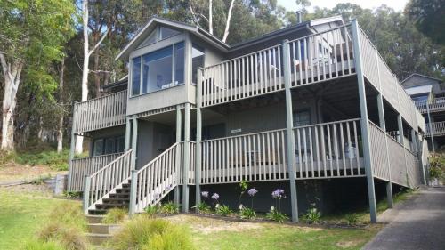 Lorne House | Top-Rated Child-Friendly Retreat at Carrageen Hotel