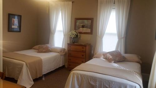 Canal Winchester House | Cozy Carraway Guest House - Child Friendly & Highly Rated