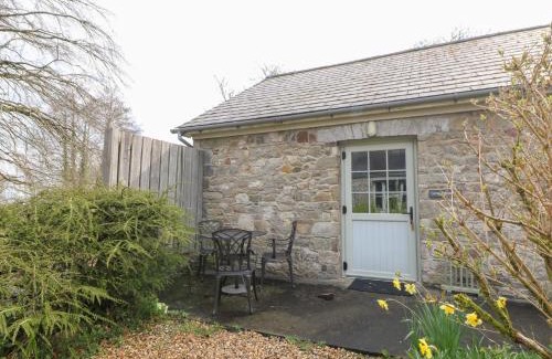 Pentrefelin House | Pet-Friendly Retreat at Carreg Cennen Cottage - Rated 9.6/10
