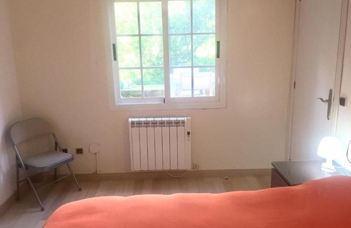 El Terreno Apartment | Budget-Friendly Stay at Carrer Santa Rita Hotel