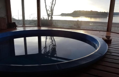 Hualaihue Apartment | Scenic Cabañas Punta Nao on Carretera Austral for Families