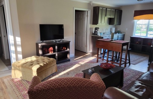 Senoia Apartment | Explore Carriage House Apt: Downtown Senoia Awaits