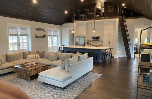 Florida Panhandle Cottage | Idyllic Carriage House with Private Pool on Blackwater Bay