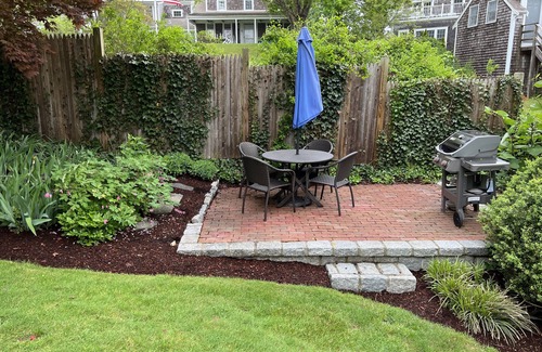 Chatham Cottage | Cozy Carriage House: Ocean View Steps to Beach & Main St