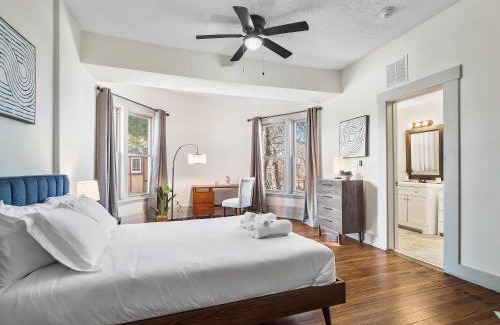 Hough Apartment | Inviting Carriage Manor - 1BR Retreat Near CCF