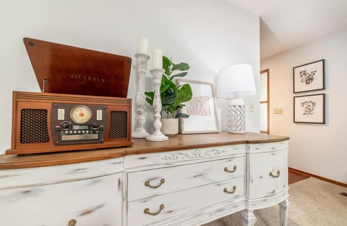 Beaverton House | Discover Carriage Way: A Restful Retreat with King Bed