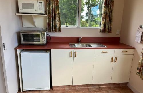 Hari Hari House | Cozy Carrickfergus Cottage Unit 1 - Rated 8.7 by Guests