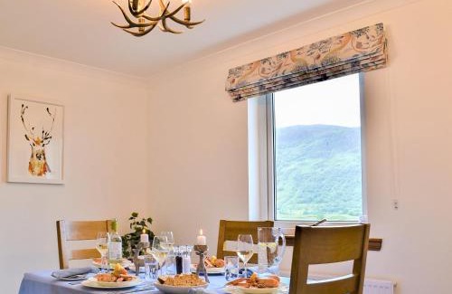 Coulags House | Child-Friendly Holiday Homes in Strathcarron, UK