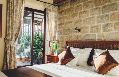 Tivat Hotel | Eco Hotel Carrubba: 4-Star Retreat with Ocean Views