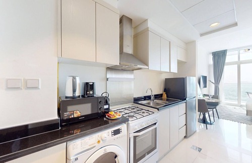 Dubai Apartment | Carson A - High Rise Cosy Studio with City Views