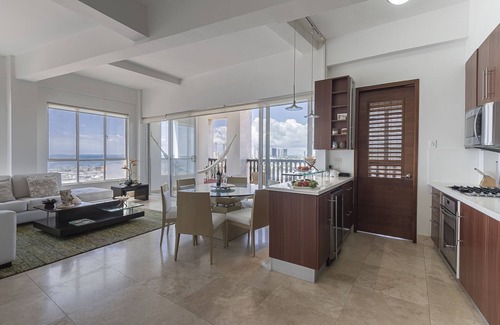 Castillogrande Apartment | Colonial Oasis in Cartagena: Pet-Friendly with Spa Access