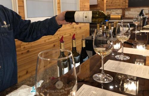 Johnson City Resort | Carter Creek Winery Resort & Spa: Top-Rated Getaway Awaits