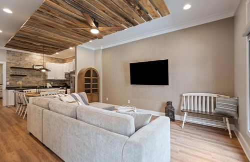 Franklin Condo | Carters Court Grand Escape