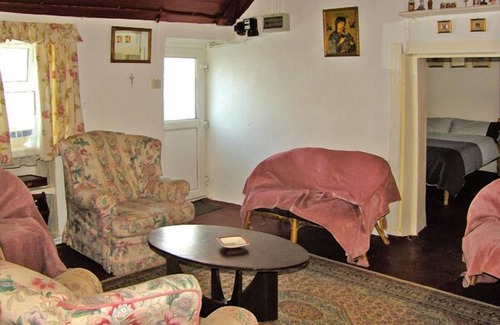 Kilbrien Cottage | Experience CARTHY'S COTTAGE: Pet Friendly in Dungarvan