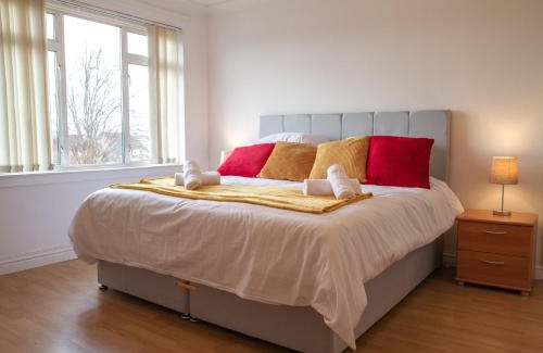 Grangemouth Apartment | Carvetii - Derwent House: Family & Pet-Friendly Escape