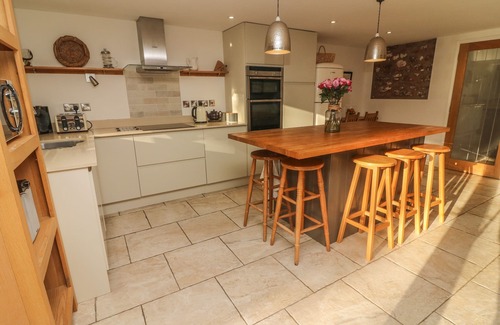 Dufton Cottage | Pet-Friendly CARWOOD: Cozy Cottage Retreat in Dufton