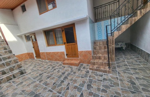 Coronini Apartment | Cozy Casă de vacanță Danube with Ocean View & Breakfast
