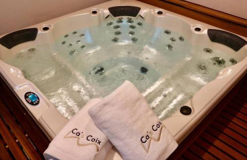 Sencelles Villa | Top-Rated Cas Coix: Pool, Spa & Jacuzzi Paradise