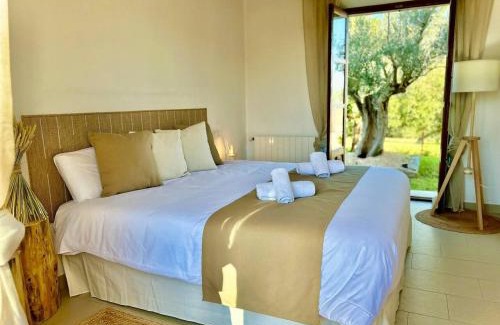 Sencelles Villa | Top-Rated Cas Coix: Pool, Spa & Jacuzzi Paradise