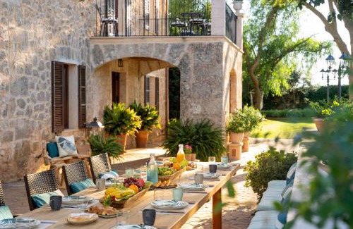 Santa Maria del Cami Villa | Experience Cas Metge Matas: Oceanfront Bliss and Amenities