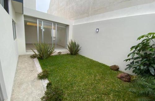 Apatzingan House | Casa Jiménez