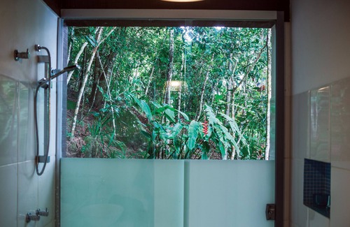 Paraty Villa | Scenic Oceanfront Escape at Casa à Beira-Mar