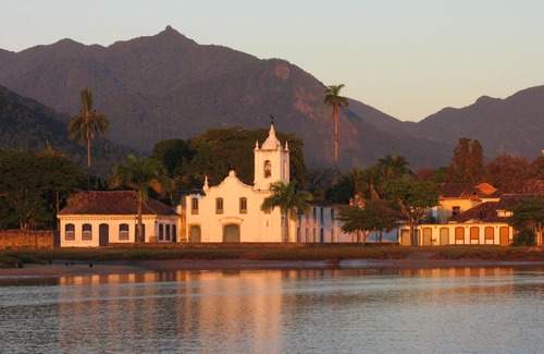 Paraty Villa | Scenic Oceanfront Escape at Casa à Beira-Mar