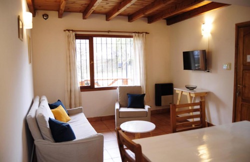 El Bolson House | Family-Friendly Retreat at Casa Ñire - Rated 9.4/10