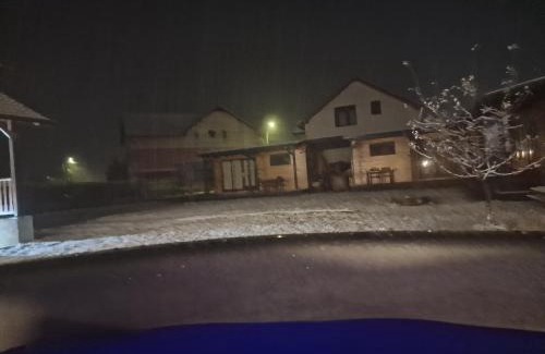 Cristian Bed & Breakfast | Pet-Friendly CASA ȘINCU: Guest Rated 9.9 with Pool & Hot Tub