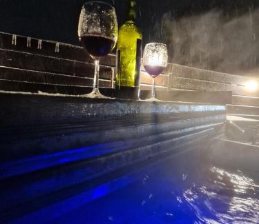 Cristian Bed & Breakfast | Pet-Friendly CASA ȘINCU: Guest Rated 9.9 with Pool & Hot Tub