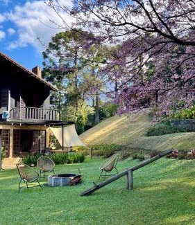Teresopolis House | Casa 03 Vale Boa Vista - Charme Rústico em Condomínio com Área de Lazer Completa