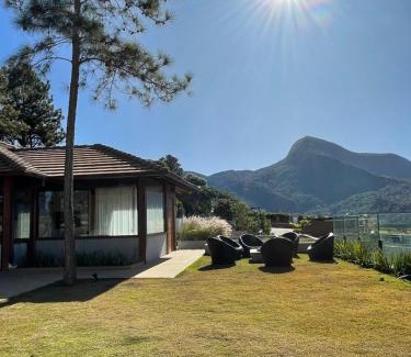 Teresopolis House | Idyllic Oceanfront Retreat at Casa Maravilhosa na Serra