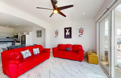 La Paloma House | Casa 15 - Playa Arcangel: Family-Friendly and Pet Welcoming
