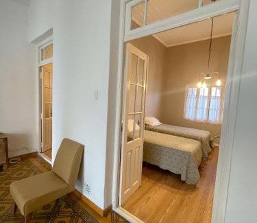 Suipacha House | Budget-Friendly Casa 1936: Pet and Child Friendly Retreat