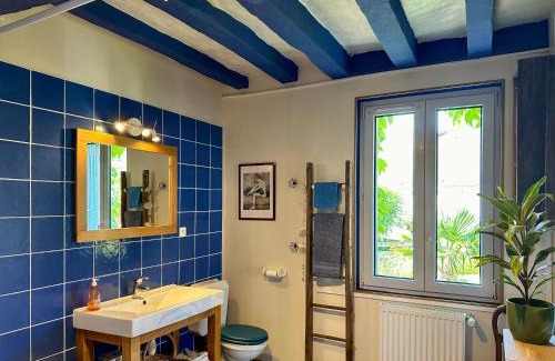 Ternay House | Pet-Friendly Haven at Casa 22 for Family Getaways