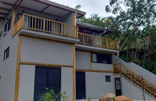 Ressaca House | Casa Bhava: Nature Views from Our 4-Star Suites