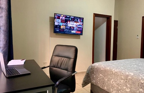 Tegucigalpa Bed & Breakfast | Experience Art and Comfort at Casa 3741 - Rated 9/10