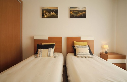 Peso da Regua House | Casa 4 Caminhos: Guest Rated 10/10 with Spa & Restaurant