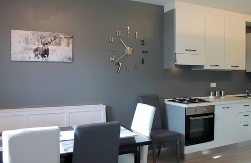 Cavalese Apartment | Casa 4 Pioppi: Family-Friendly Stay with Breakfast Included