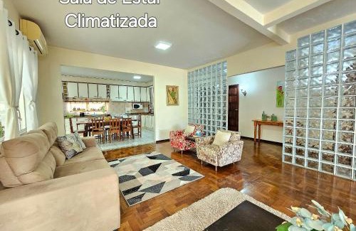 Foz do Iguacu House | Inviting Casa with Pool, Perfect for Families and Pets