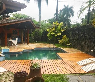 Estufa I House | Idyllic Casa with Pool and BBQ, Rated 10/10 by Guests