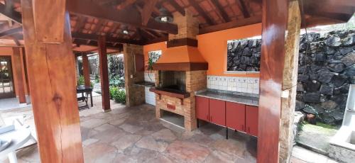 Estufa I House | Idyllic Casa with Pool and BBQ, Rated 10/10 by Guests