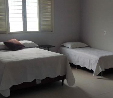 Praia do Morro House | Family-Friendly Casa 7 Quartos near Praia do Morro