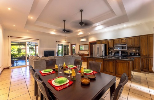 Bejuco House | Casa 81 - Private community house with pool