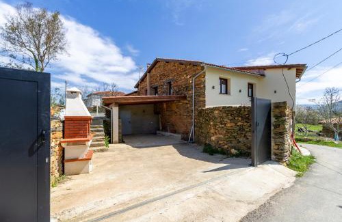 Doade House | Pet and Child Friendly Haven at Casa Añolo - Rated 9.4/10