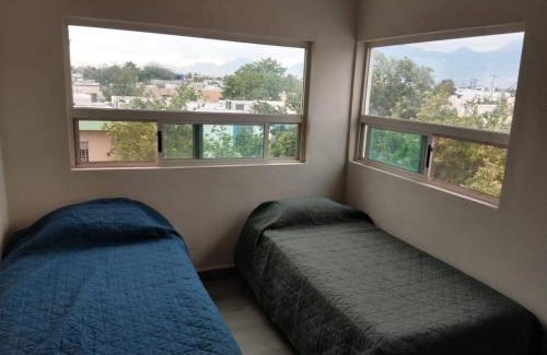 Guadalupe House | Convenient Stay Near the Airport - Family-Friendly Retreat