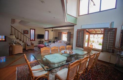 Itacoatiara House | Beachside Retreat: Casa 50m from Itacoatiara Beach, Niteroi