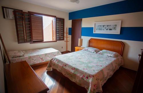 Itacoatiara House | Beachside Retreat: Casa 50m from Itacoatiara Beach, Niteroi
