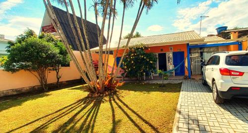 Palhoca House | Discover Casa Praia da Pinheira: Steps from the Beach